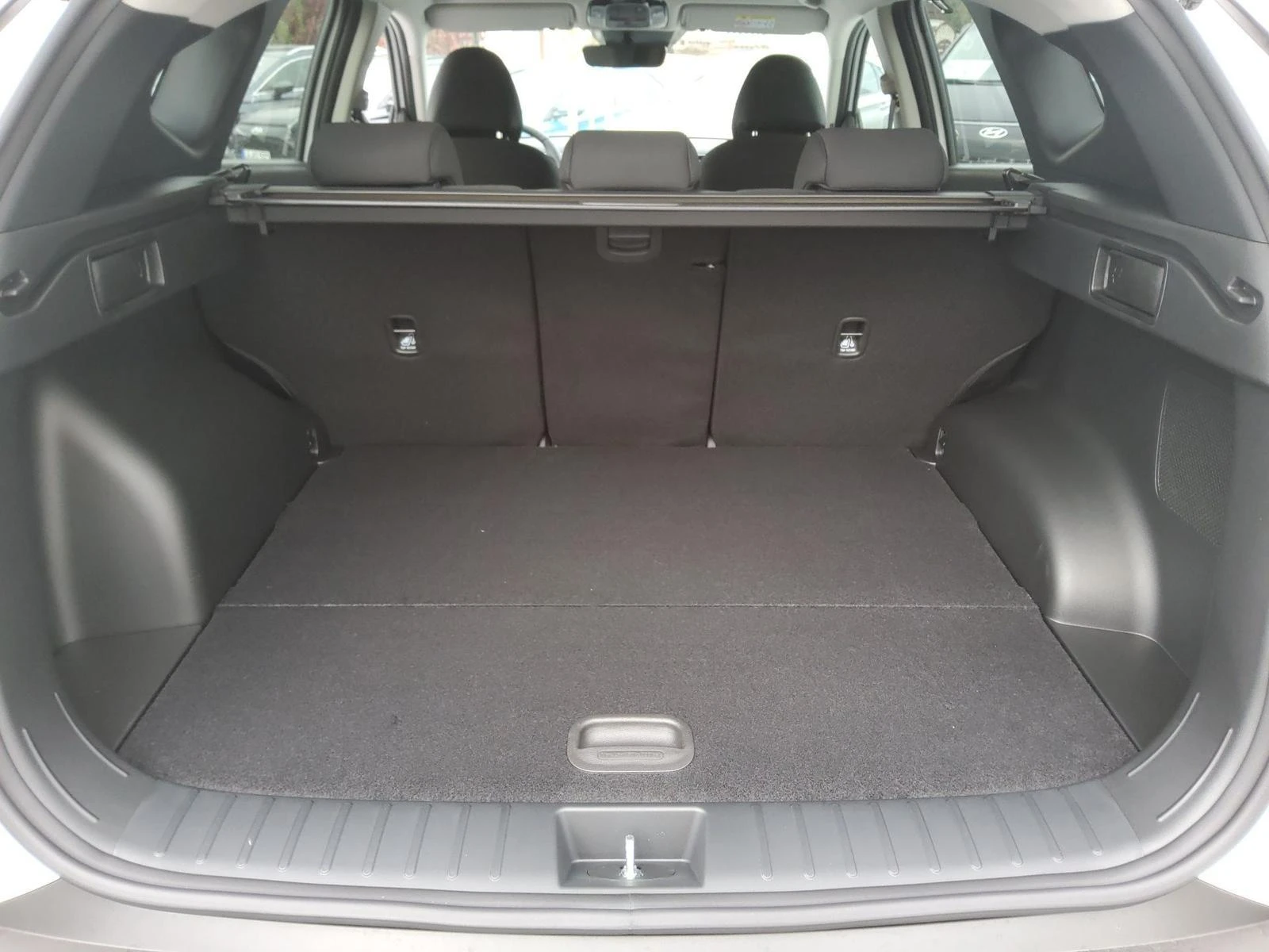 Hyundai Tucson 1.6 TGDi PHEV 4WD TREND AHK/NAVI/ACC/LED, снимка 16 - Автомобили и джипове - 54127453