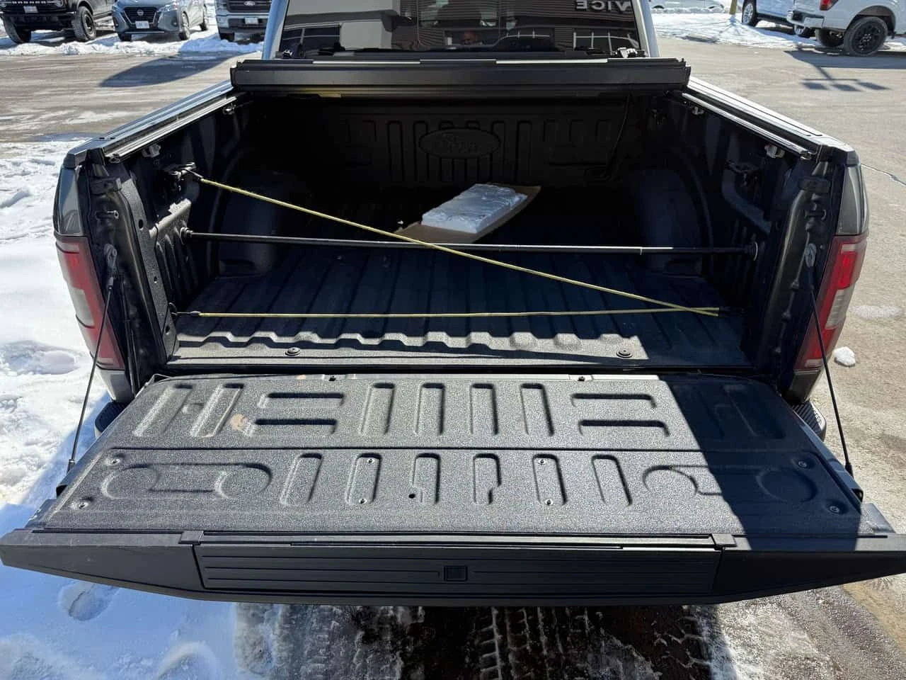 Ford F150 4WD SuperCrew Box  CARFAX, снимка 4 - Автомобили и джипове - 54122461