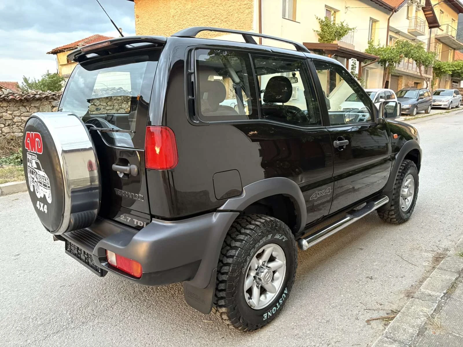 Nissan Terrano 2.7TDI, снимка 5 - Автомобили и джипове - 54919597
