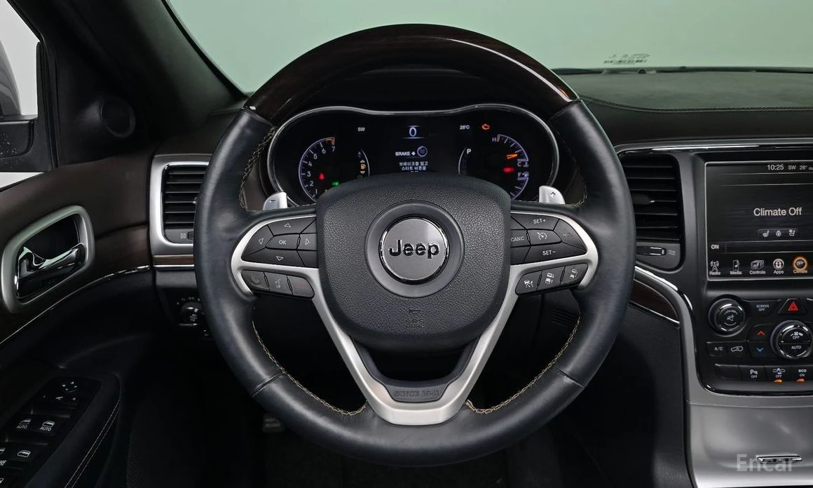 Jeep Grand cherokee, снимка 13 - Автомобили и джипове - 55101497