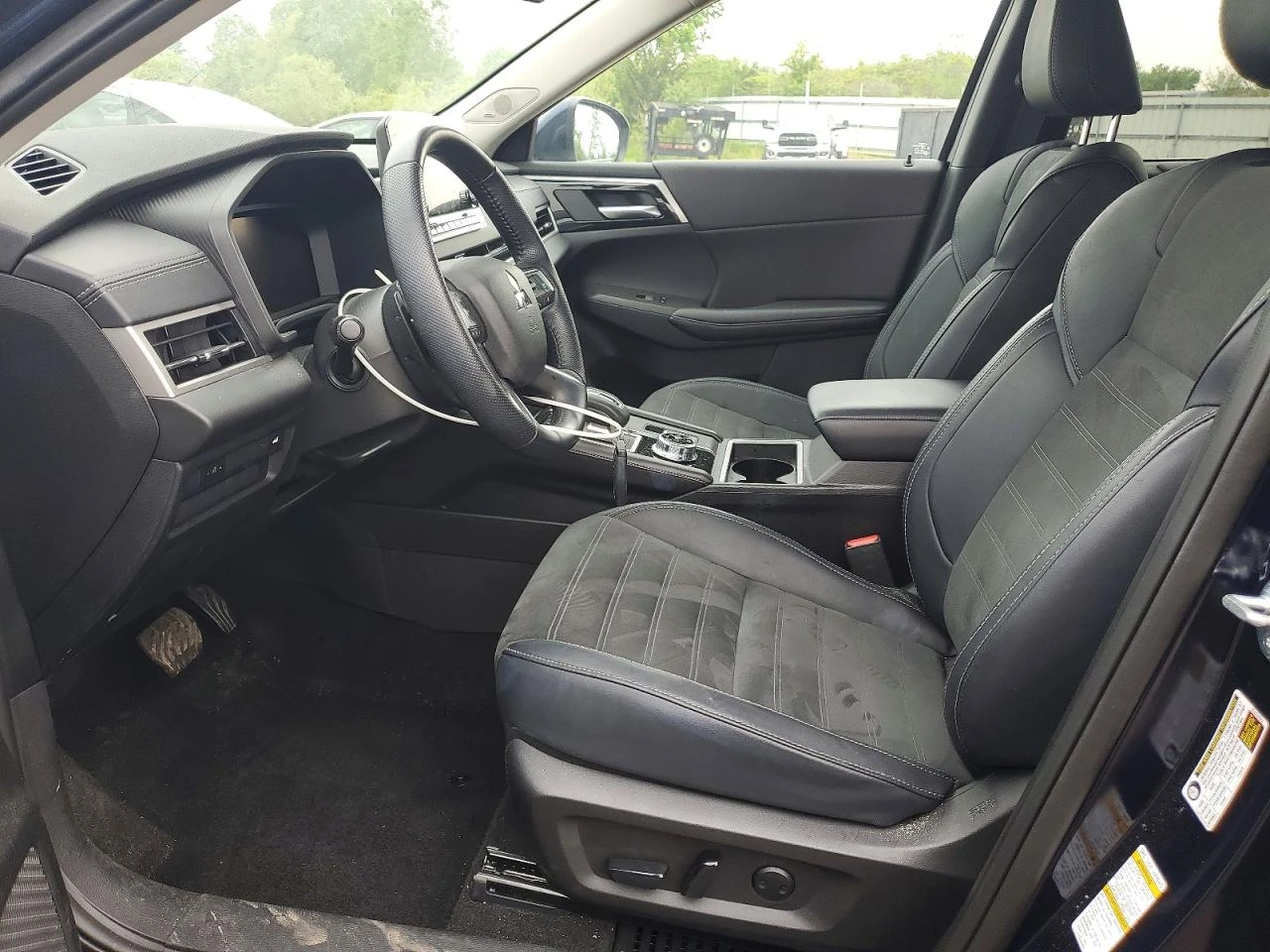 Mitsubishi Outlander 2.5l Se, снимка 7 - Автомобили и джипове - 55278391