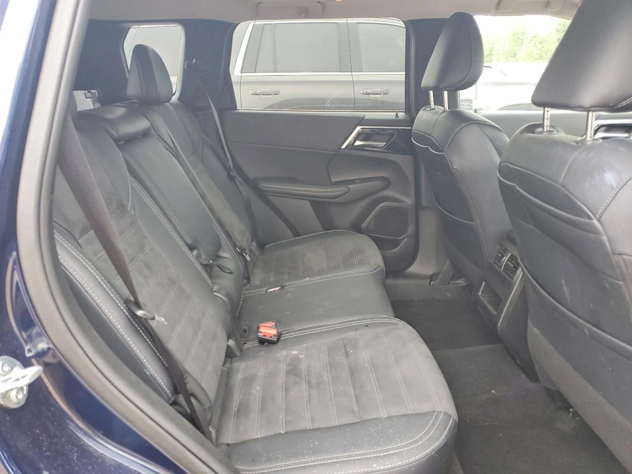 Mitsubishi Outlander 2.5l Se, снимка 11 - Автомобили и джипове - 55278391