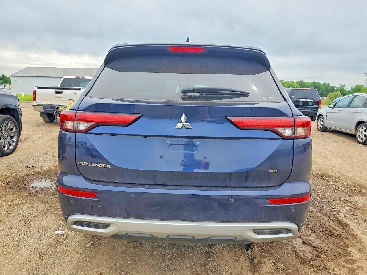Mitsubishi Outlander 2.5l Se, снимка 6 - Автомобили и джипове - 55278391