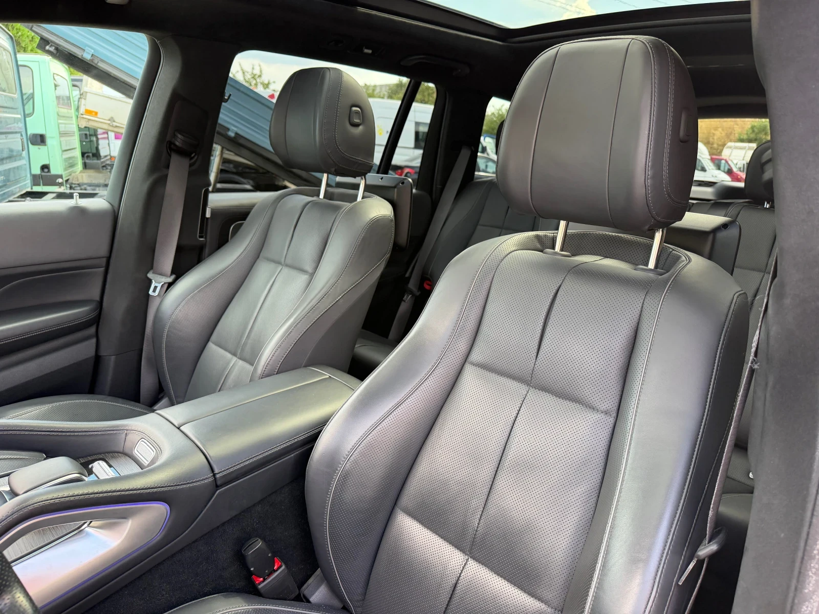 Mercedes-Benz GLS 400 d 4M AMG Line* 3xTV* Night* Massage* 23", снимка 7 - Автомобили и джипове - 55939753