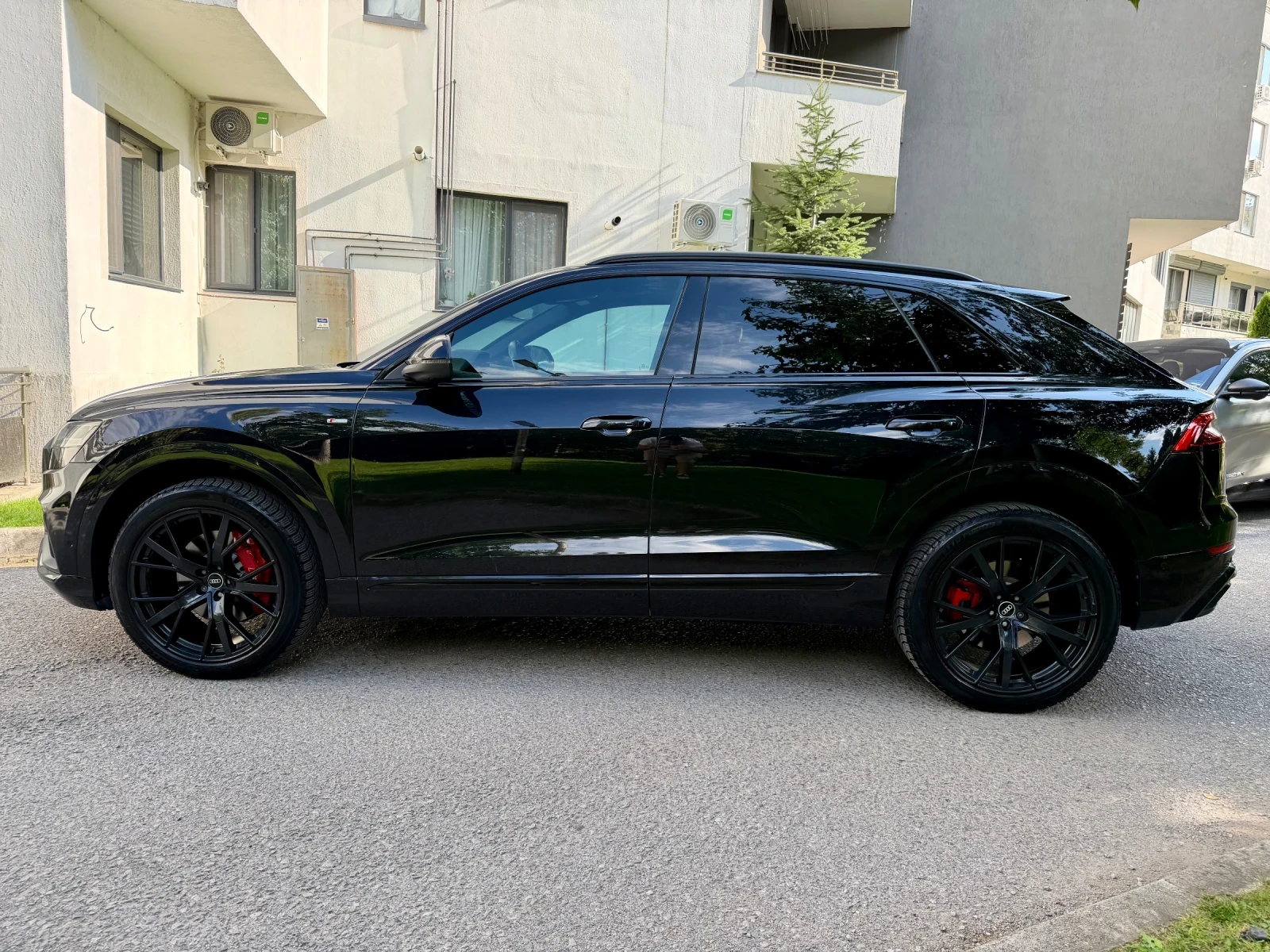 Audi Q8 3.0i Quattro, снимка 6 - Автомобили и джипове - 56163818