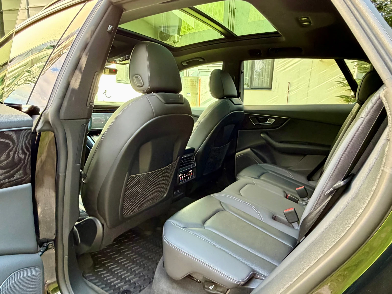 Audi Q8 3.0i Quattro, снимка 10 - Автомобили и джипове - 56163818