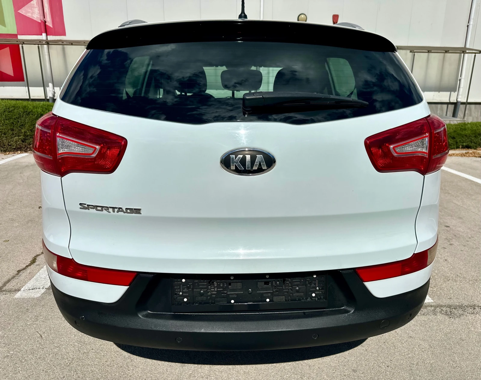 Kia Sportage 1.6 GDI * БЕНЗИН* , снимка 7 - Автомобили и джипове - 56214397
