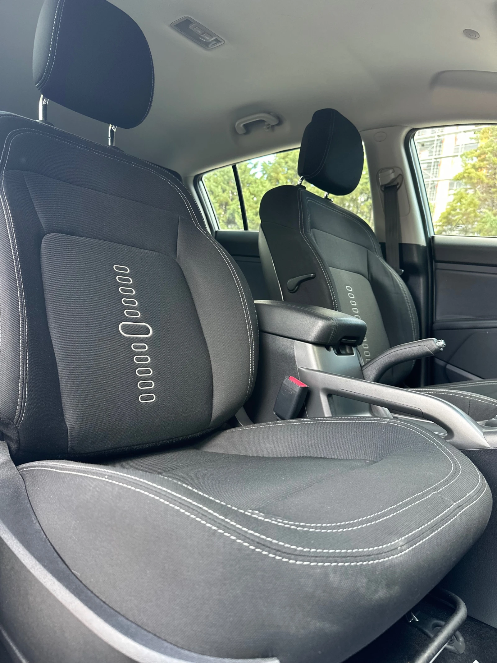 Kia Sportage 1.6 GDI * БЕНЗИН* , снимка 13 - Автомобили и джипове - 56214397