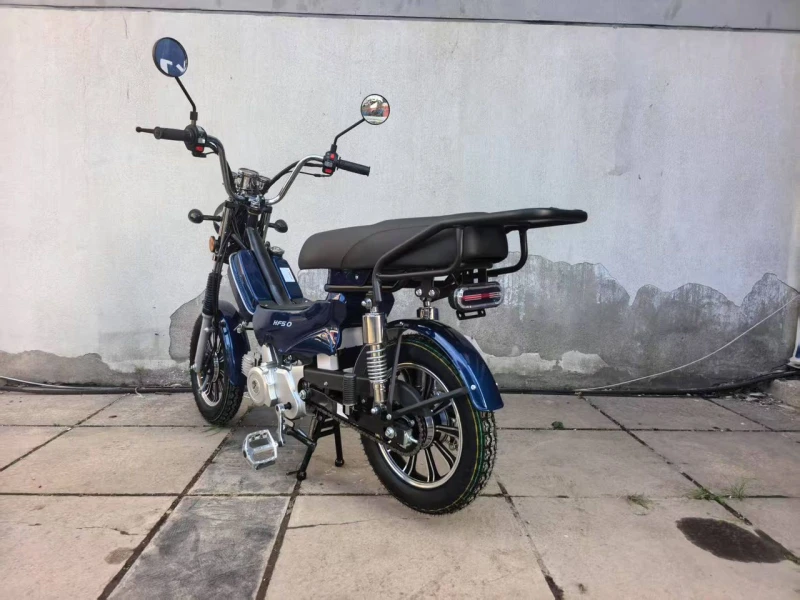 NIU M 49 куб.см. Педалетка, снимка 3 - Мотоциклети и мототехника - 37836064