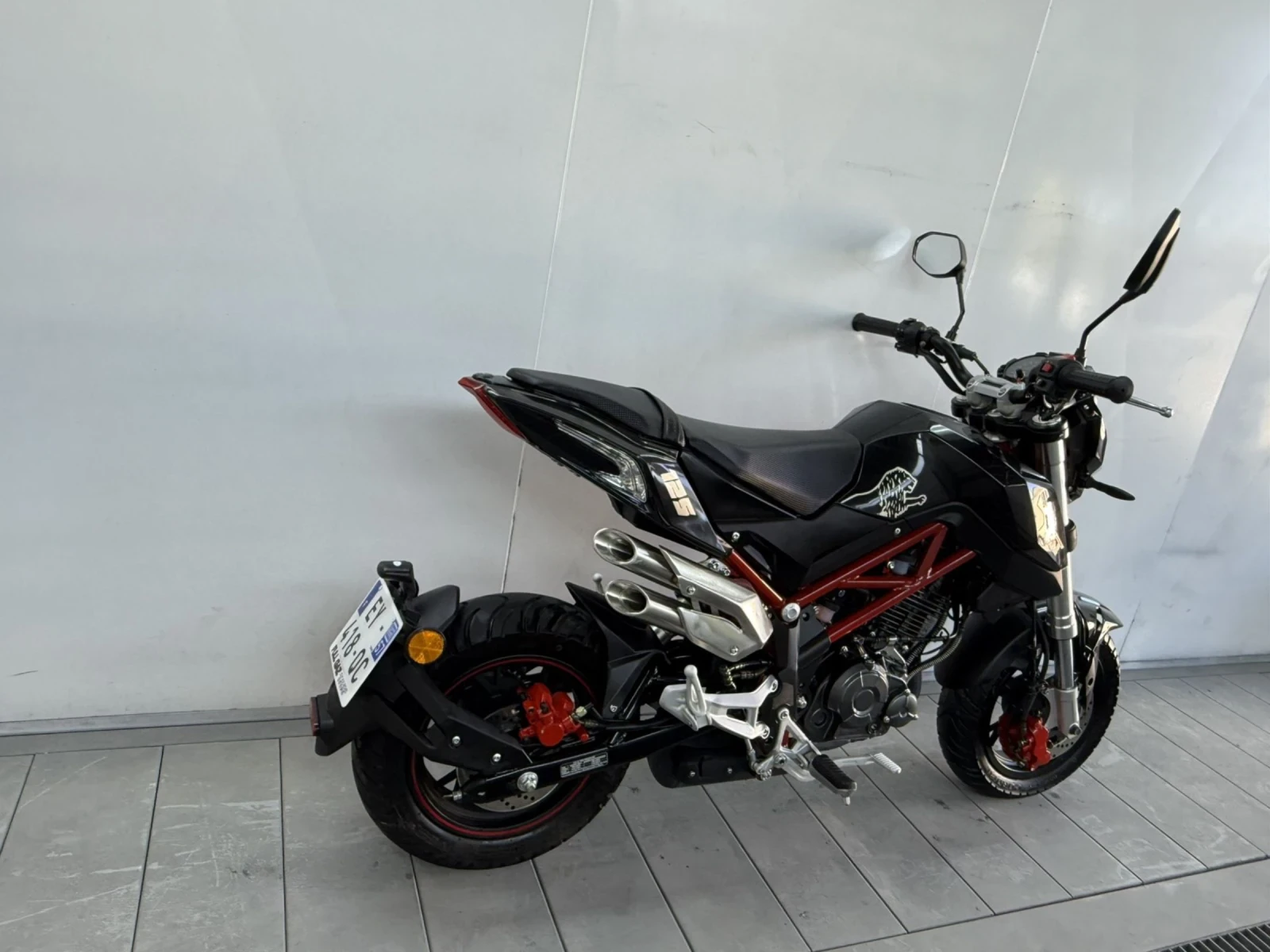 Benelli 125 TNT - изображение 3