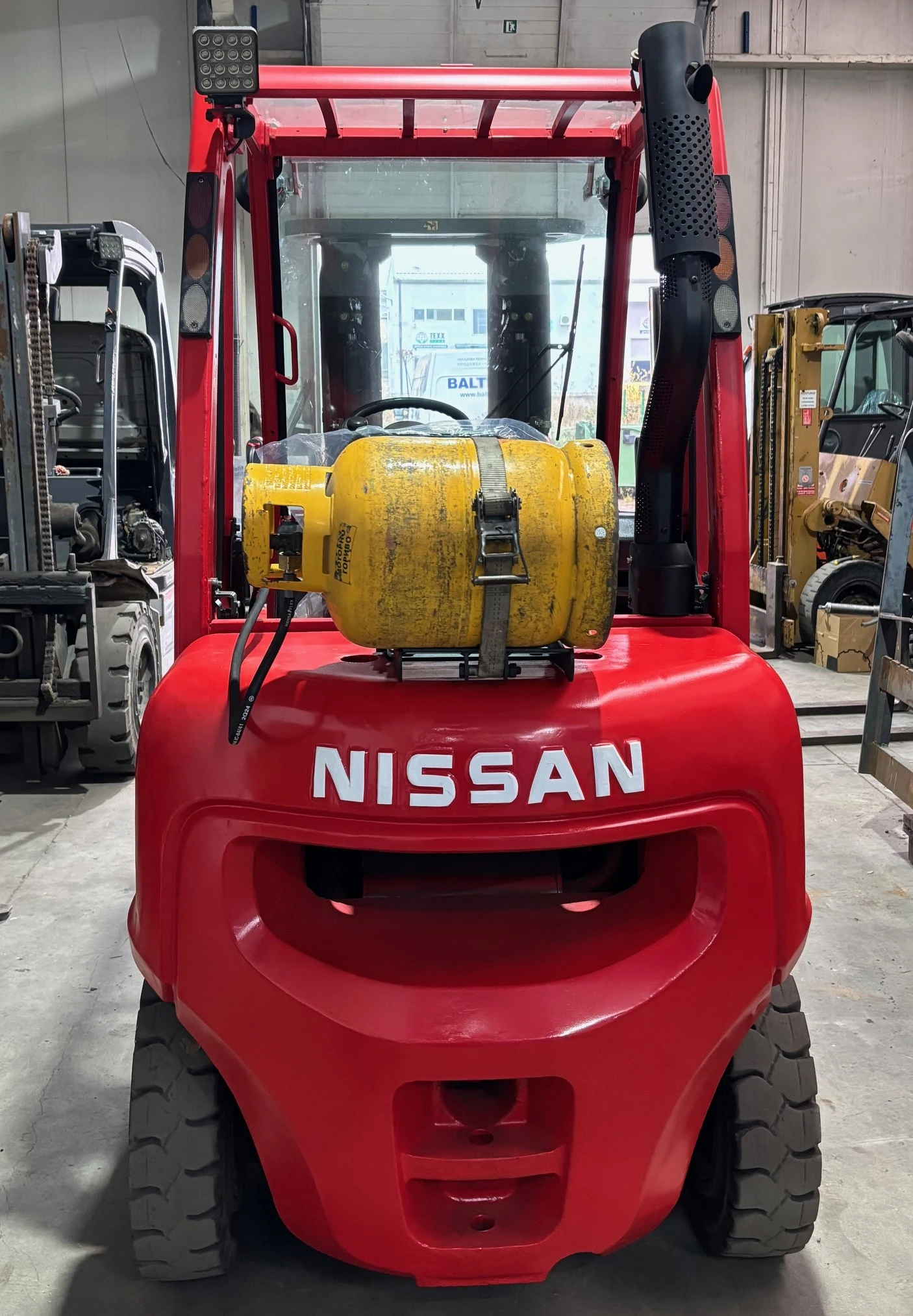  Nissan  -   | Mobile.bg   6