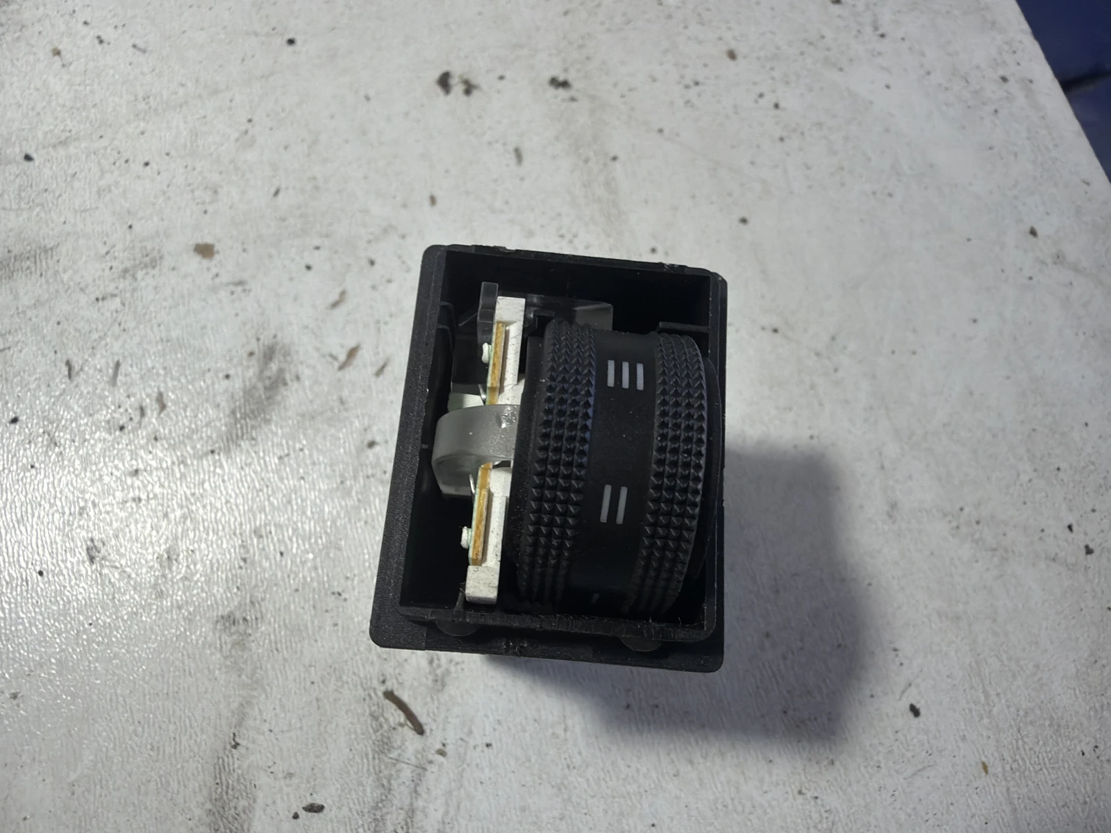 копче реглаж фарове 8K0941301A Audi A4