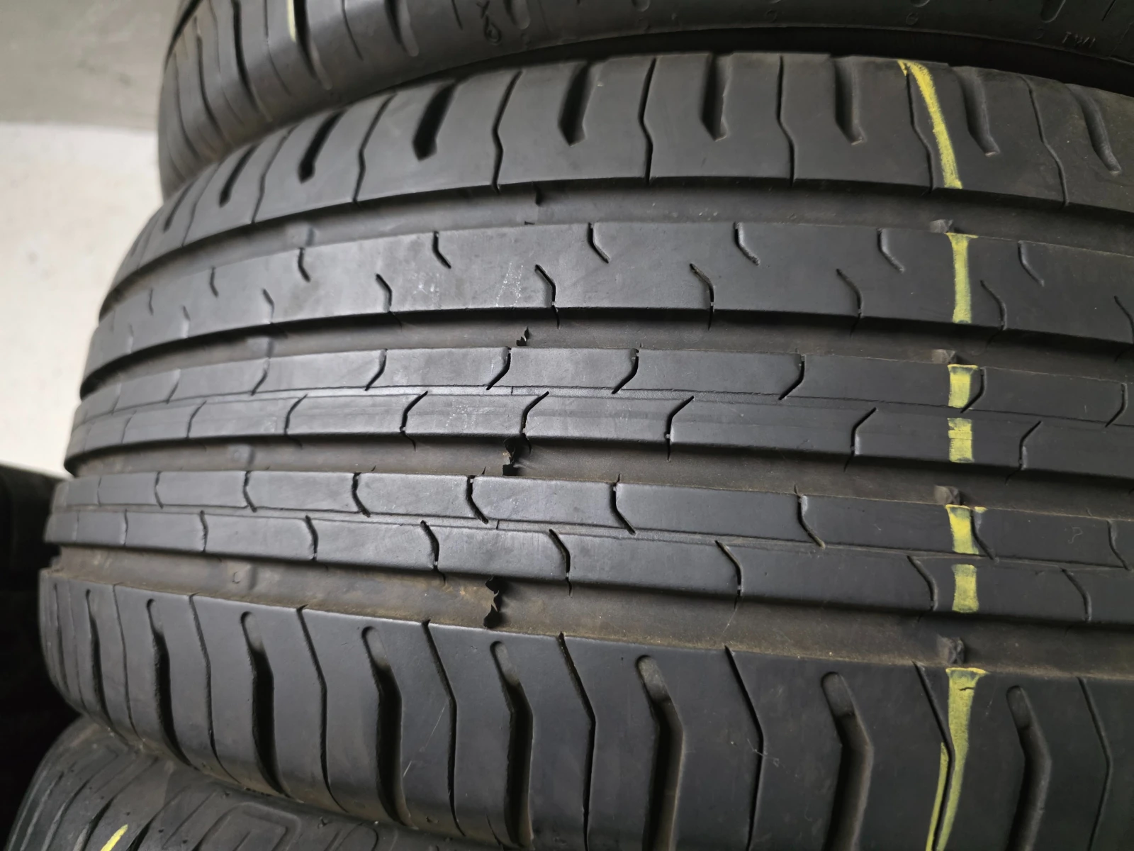 Гуми Летни 195/55R15, снимка 3 - Гуми и джанти - 54000812