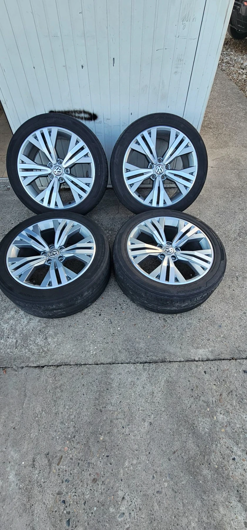 Гуми с джанти  245/45R18