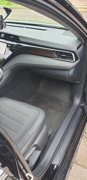 Toyota Camry 2.5 атмосферен двигател , снимка 6