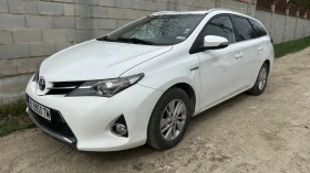 Toyota Auris 1.8 Hybrid CVT, снимка 1