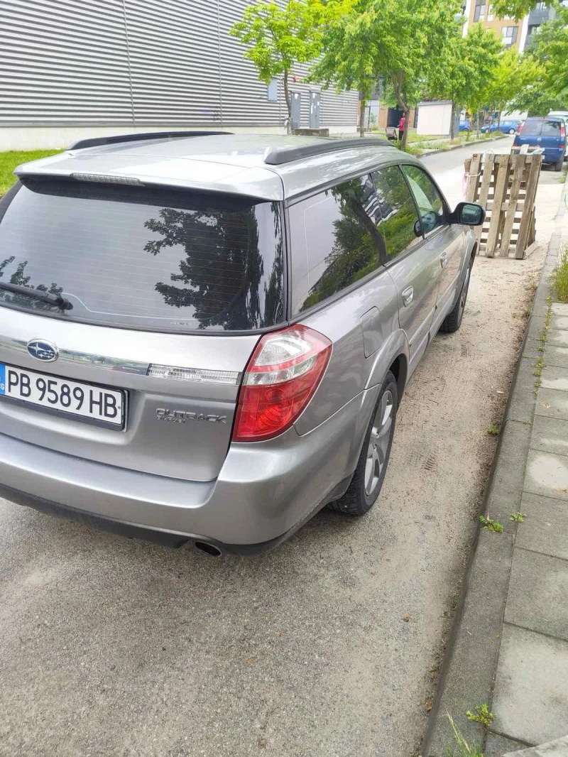 Subaru Outback 2, 5 фабрична газ, 167к.с., снимка 5 - Автомобили и джипове - 47931274