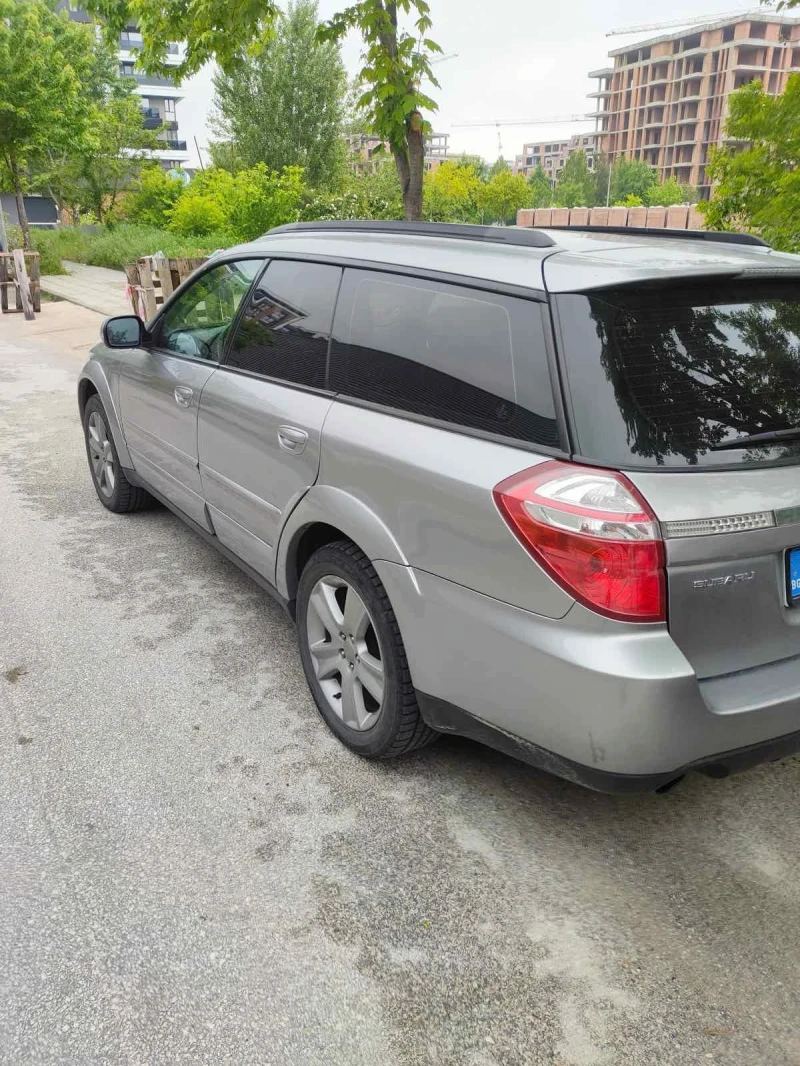 Subaru Outback 2, 5 фабрична газ, 167к.с., снимка 7 - Автомобили и джипове - 47931274