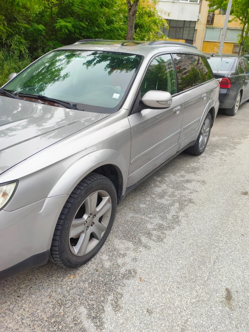 Subaru Outback 2, 5 фабрична газ, 167к.с., снимка 1 - Автомобили и джипове - 47931274