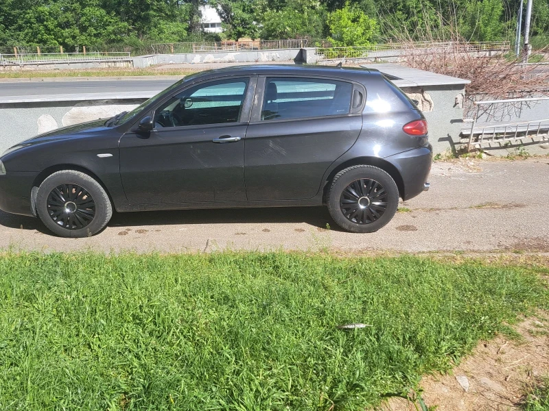 Alfa Romeo 147 1 9JTDm, снимка 3 - Автомобили и джипове - 52126243