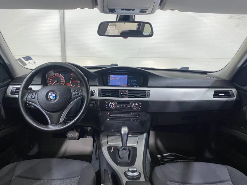 BMW 320 D NAVI AUTO, снимка 8 - Автомобили и джипове - 48032064