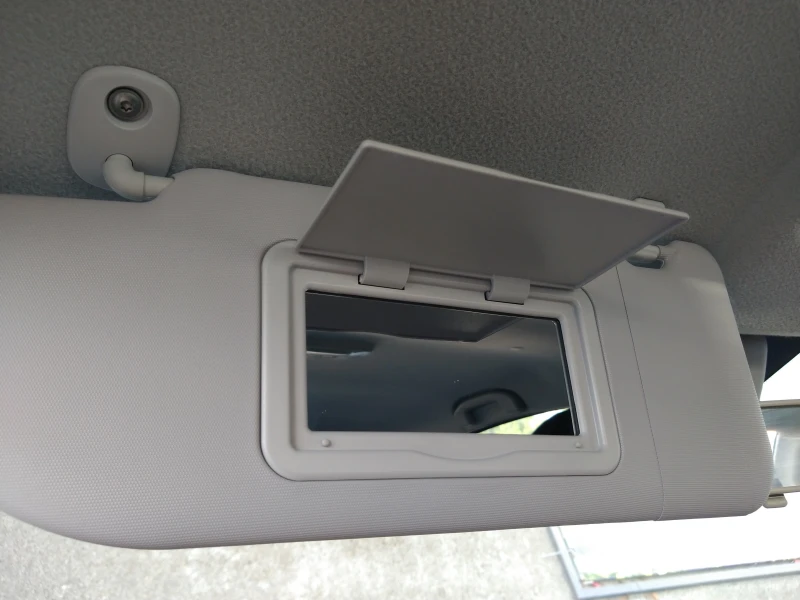 Lada Vesta, снимка 8 - Автомобили и джипове - 52326417