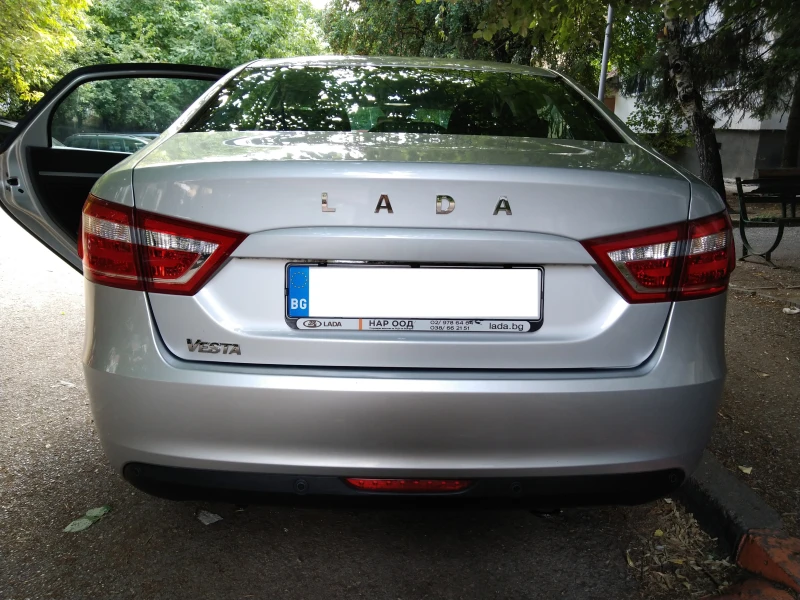 Lada Vesta, снимка 10 - Автомобили и джипове - 52326417