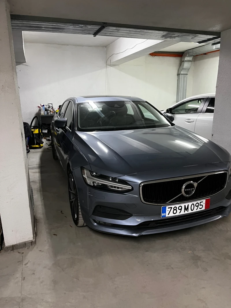 Volvo S90