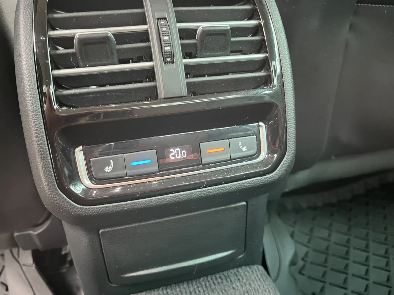 VW Passat Highline 2.0 TDI DSG 4Motion, снимка 12 - Автомобили и джипове - 52404644