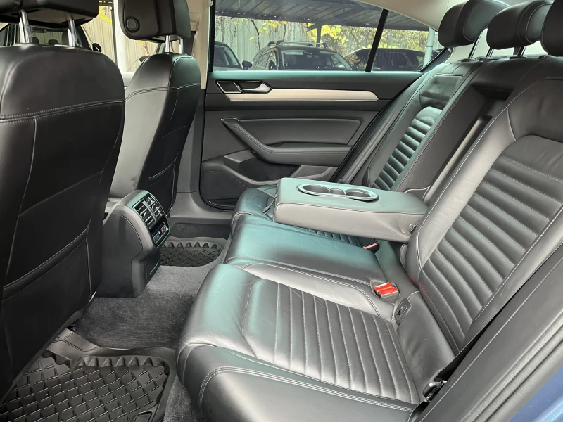 VW Passat Highline 2.0 TDI DSG 4Motion, снимка 10 - Автомобили и джипове - 52404644