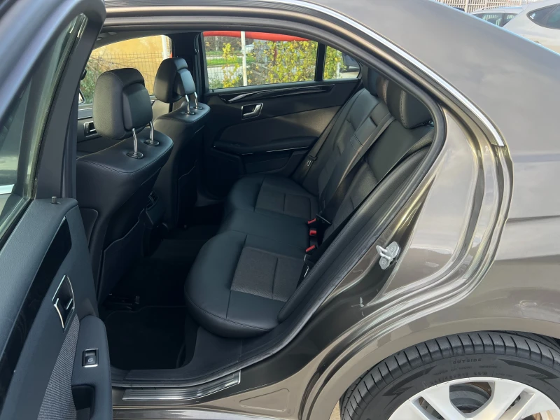 Mercedes-Benz E 200 2.1D-136-КОНЯ, снимка 15 - Автомобили и джипове - 52671448
