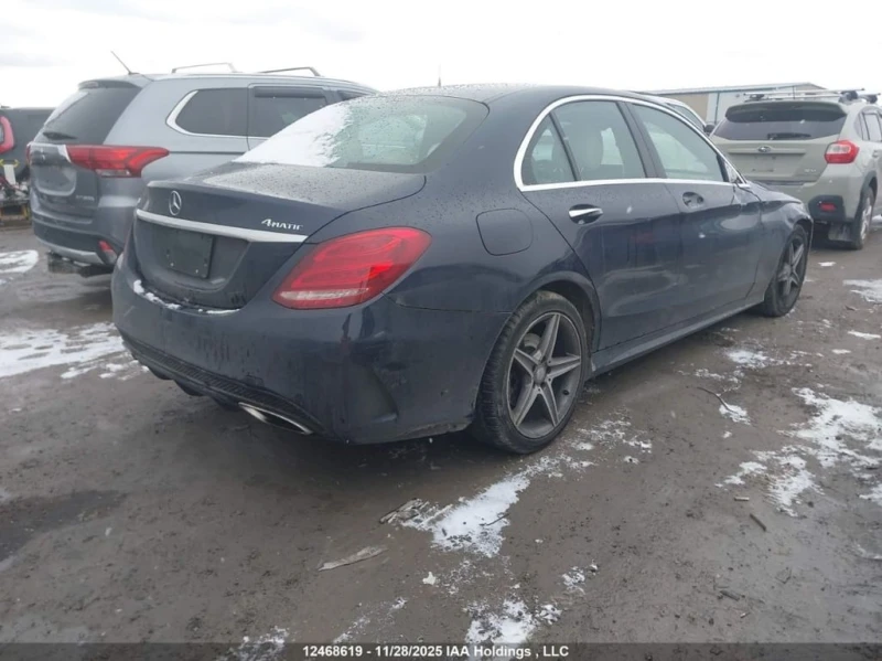 Mercedes-Benz C 300 * 4MATIC * CARFAX * БЕЗ ПЪРВОНАЧАЛНА ВНОСКА, снимка 4 - Автомобили и джипове - 52921314