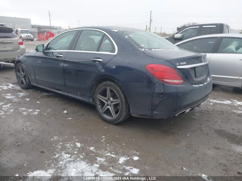Mercedes-Benz C 300 * 4MATIC * CARFAX * БЕЗ ПЪРВОНАЧАЛНА ВНОСКА, снимка 3 - Автомобили и джипове - 52921314