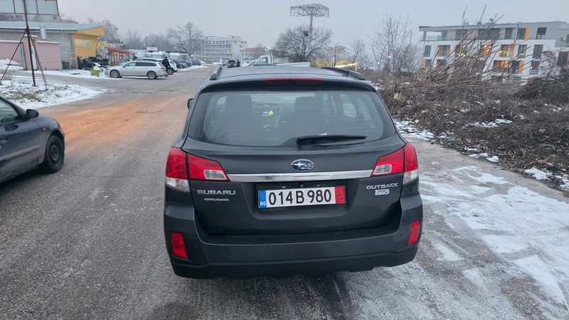 Subaru Outback 2.0d 4x4, снимка 14 - Автомобили и джипове - 53181847