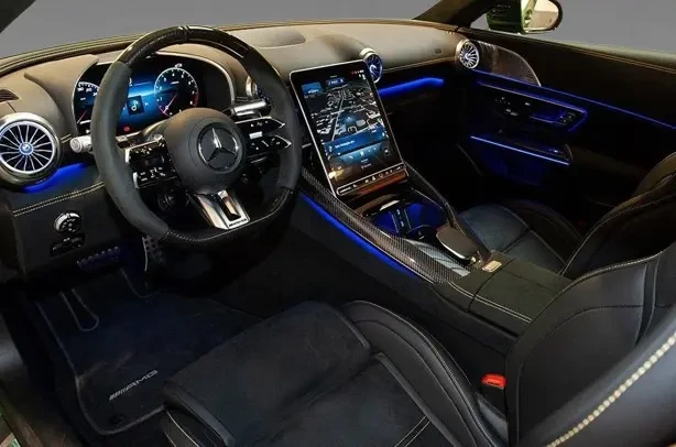 Mercedes-Benz AMG GT 63 Pro 4Matic+ Coupe = Premium = Гаранция, снимка 6 - Автомобили и джипове - 53800070