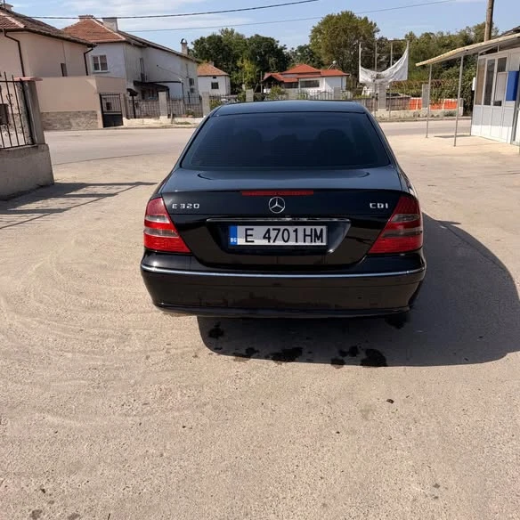 Mercedes-Benz E 320, снимка 7 - Автомобили и джипове - 56256040