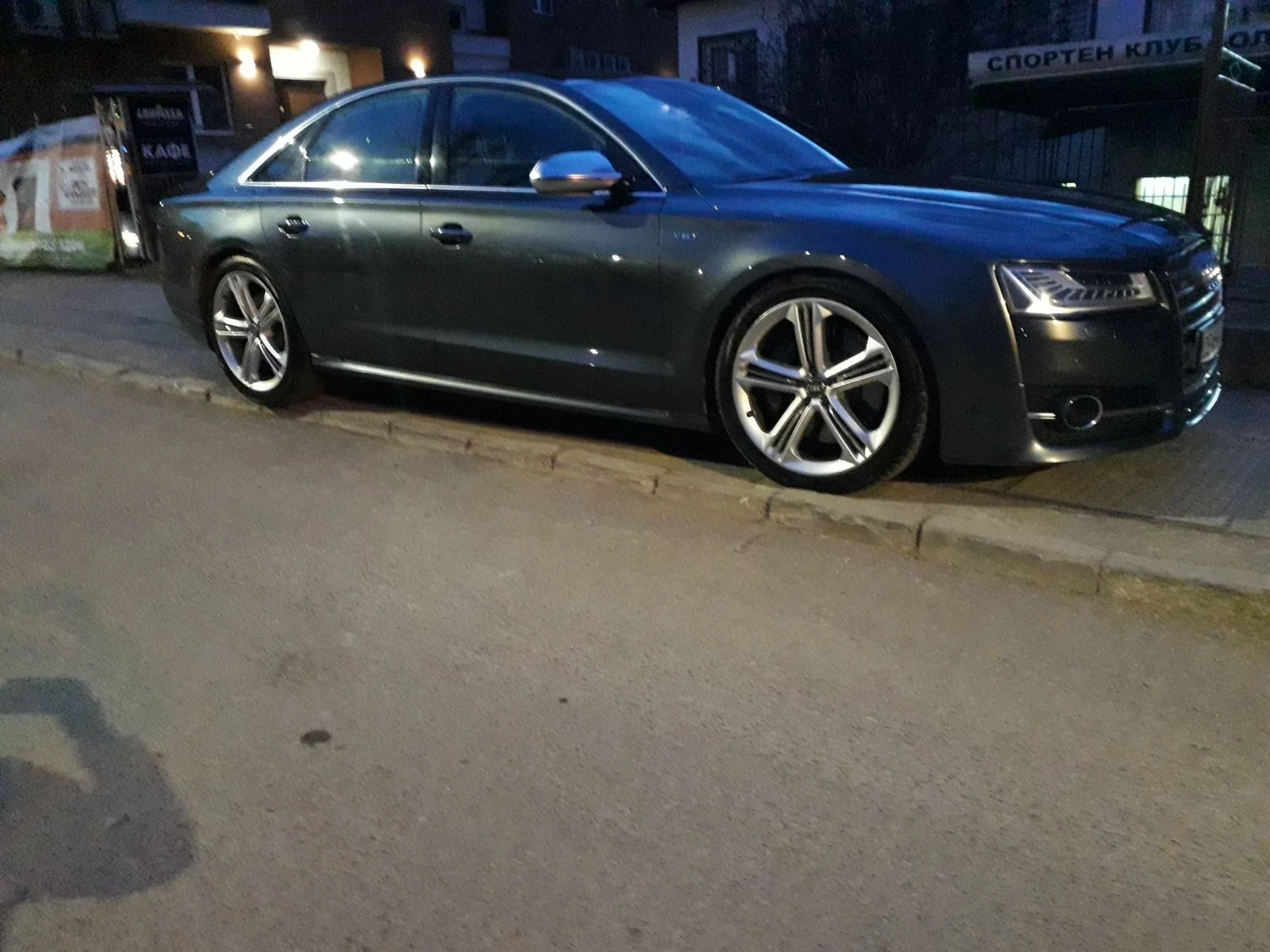 Audi S8  - изображение 3