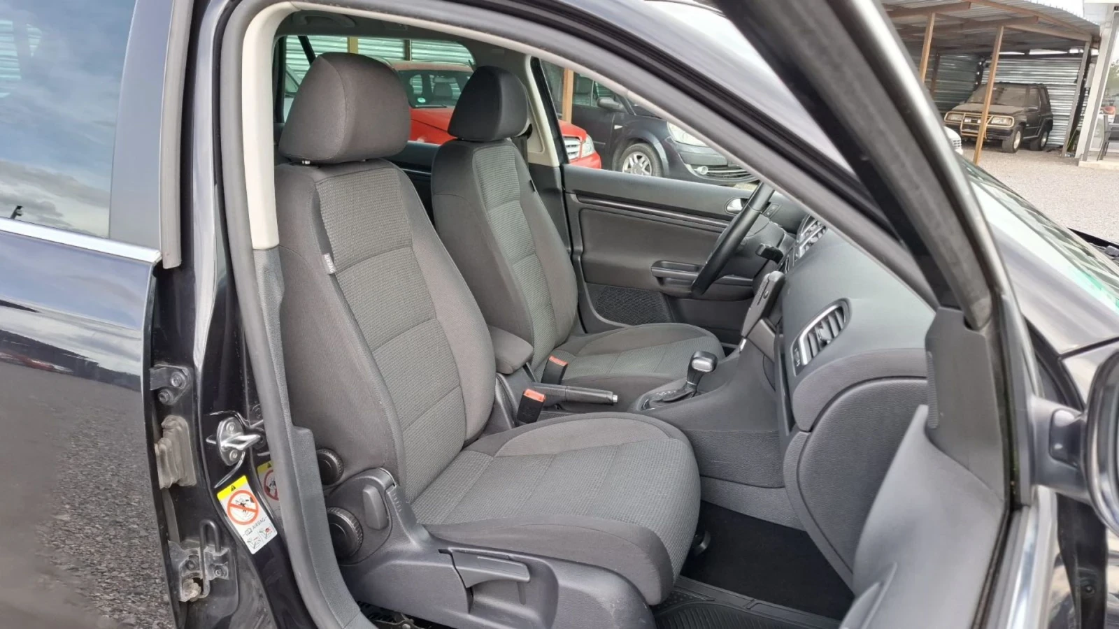 VW Golf 1.4TSI AUTOMATIK/NAVI NOV VNOS GERMANY | Mobile.bg — изображение 13