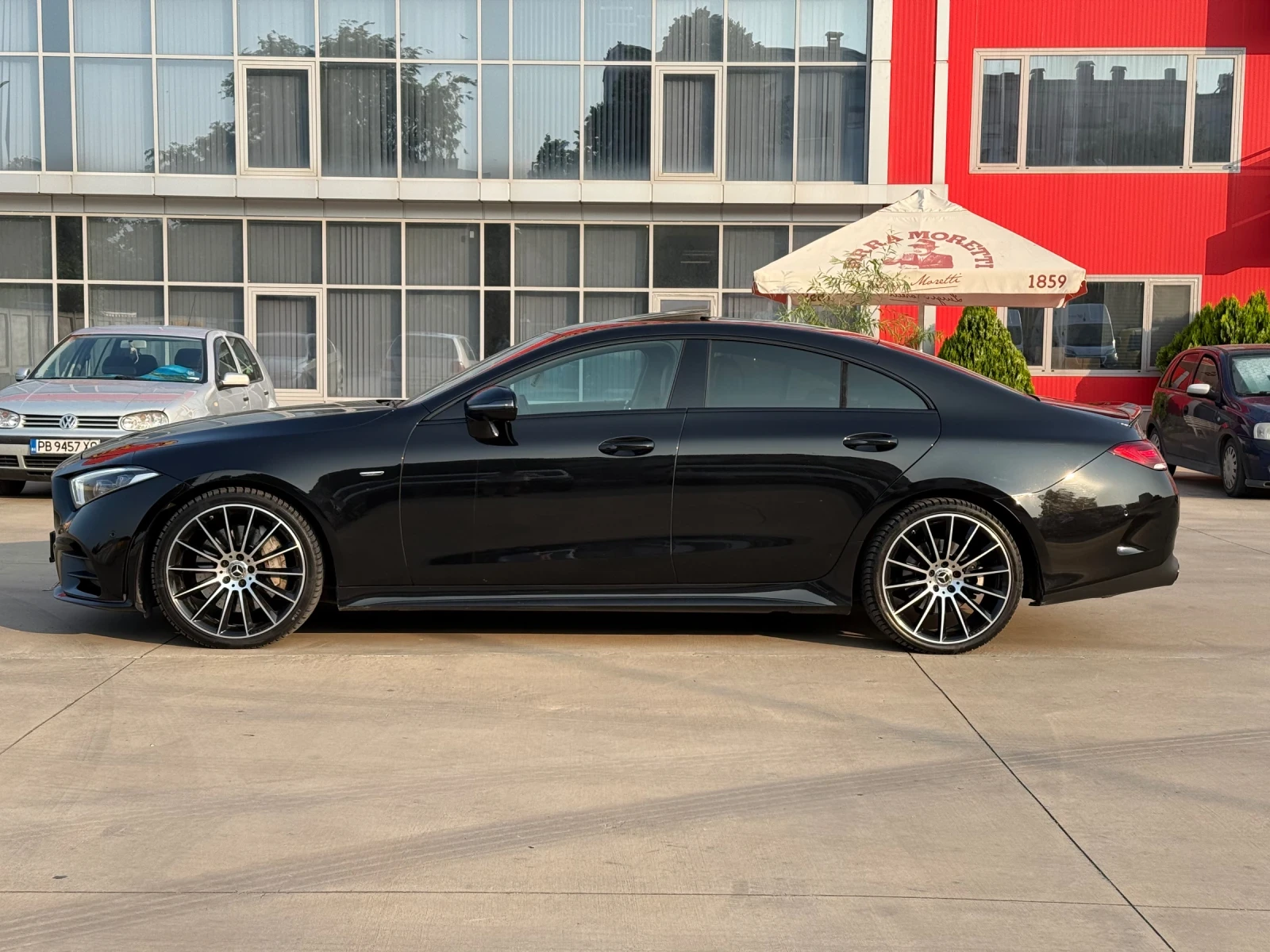 Mercedes-Benz CLS 350 Edition1 Distro AMG 53 optik Active sound 360 kame - изображение 4