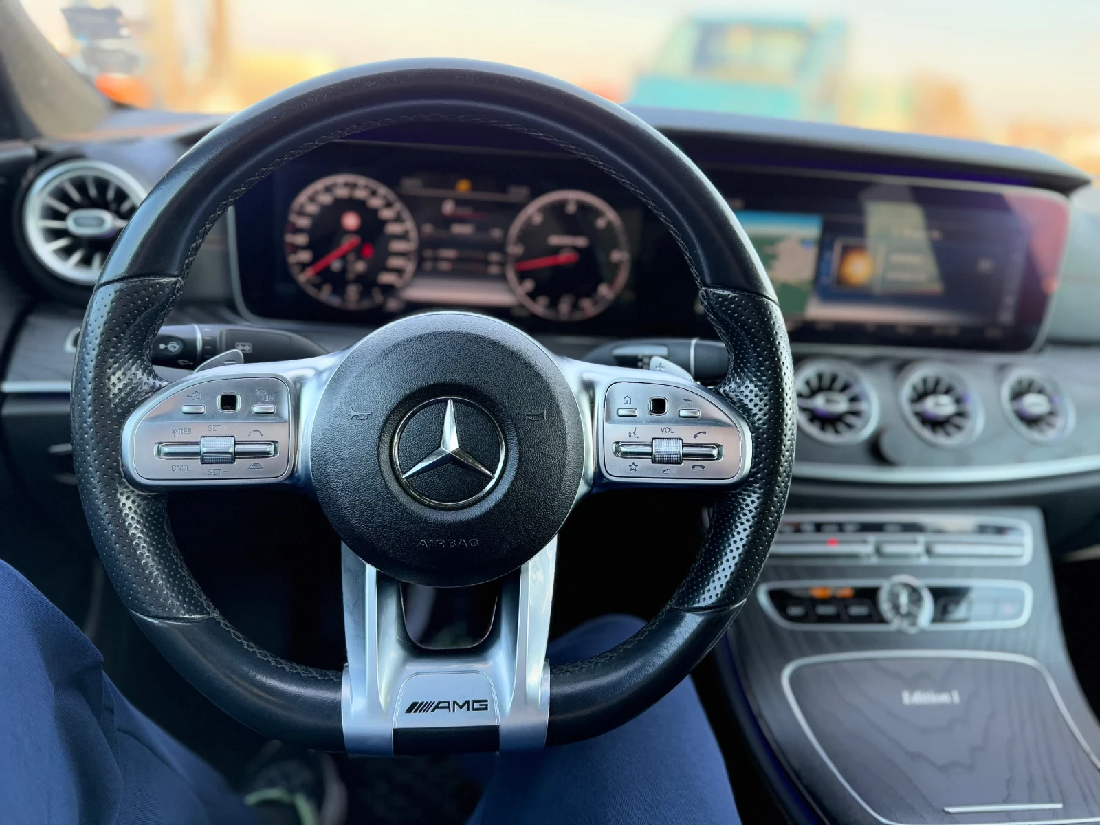 Mercedes-Benz CLS 350 Edition1 Distro AMG 53 optik Active sound 360 kame - изображение 10