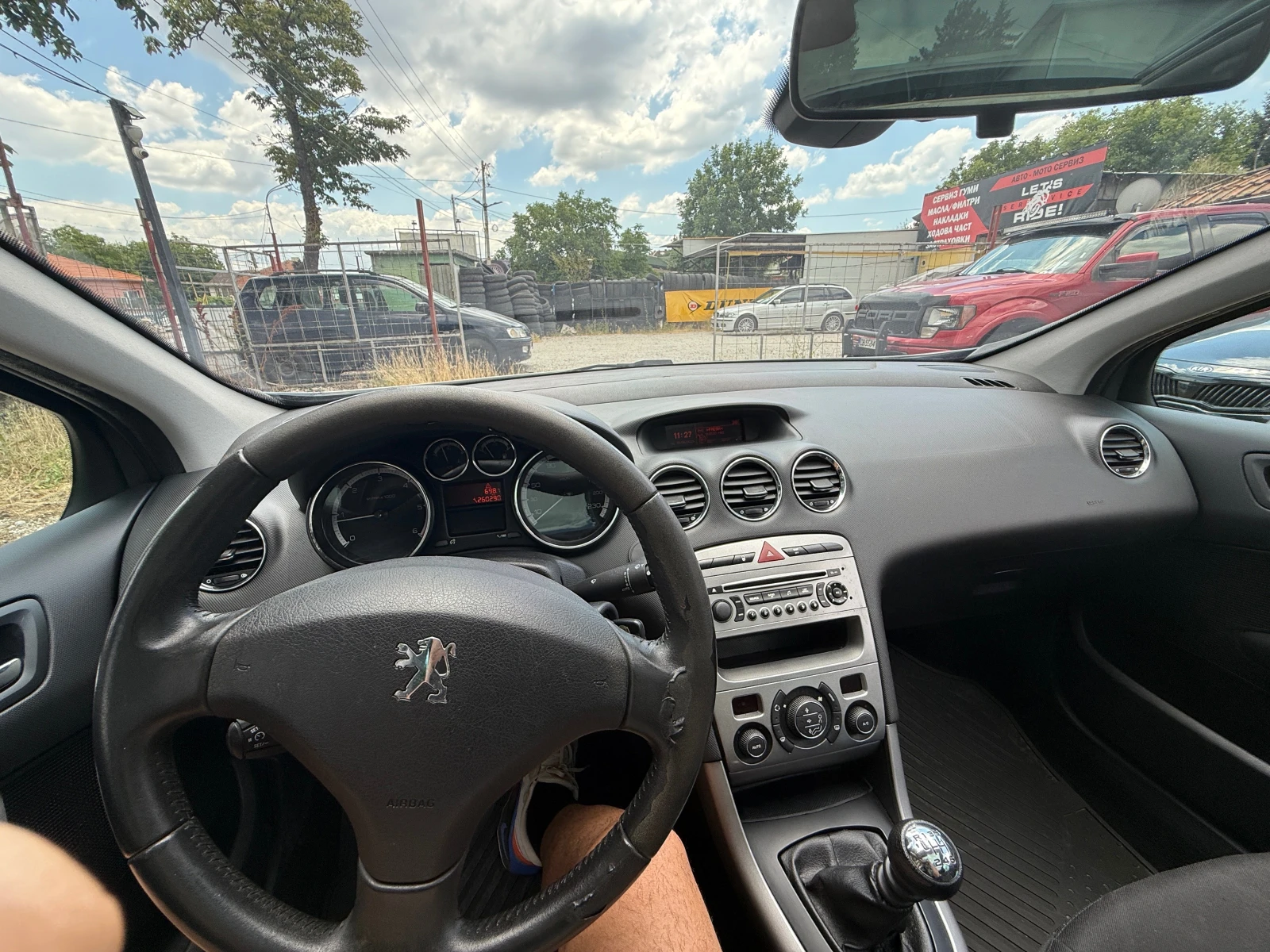 Peugeot 308 1.6 HDI - изображение 6