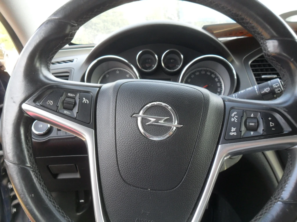 Opel Insignia 2.о д автоматик - изображение 10