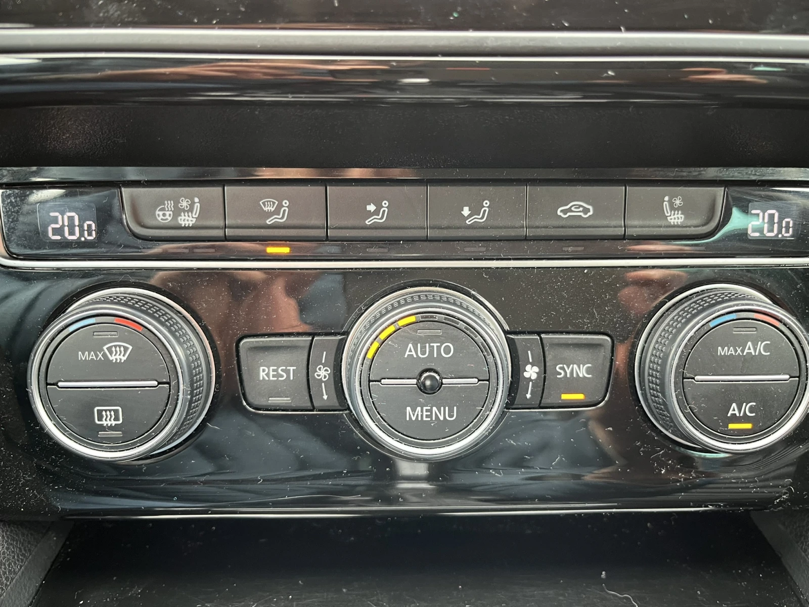 VW Passat Highline 2.0 TDI DSG 4Motion | Mobile.bg   11