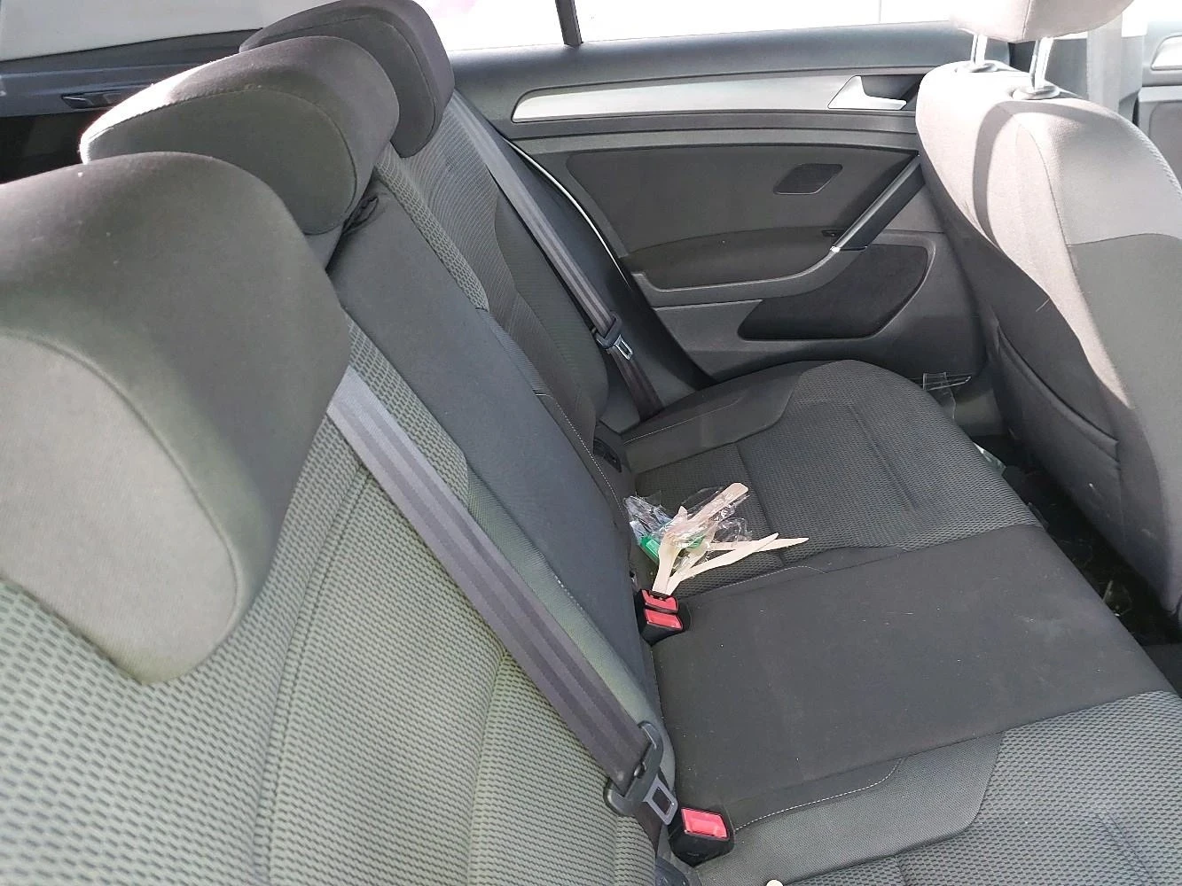 VW Golf 1.6TDI  - изображение 10