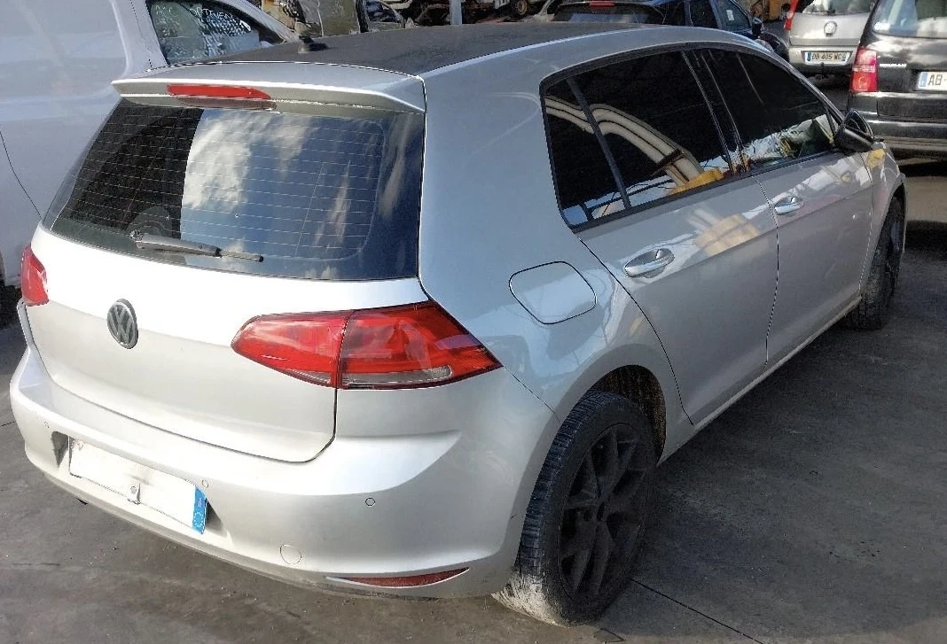 VW Golf 1.6TDI  - изображение 6