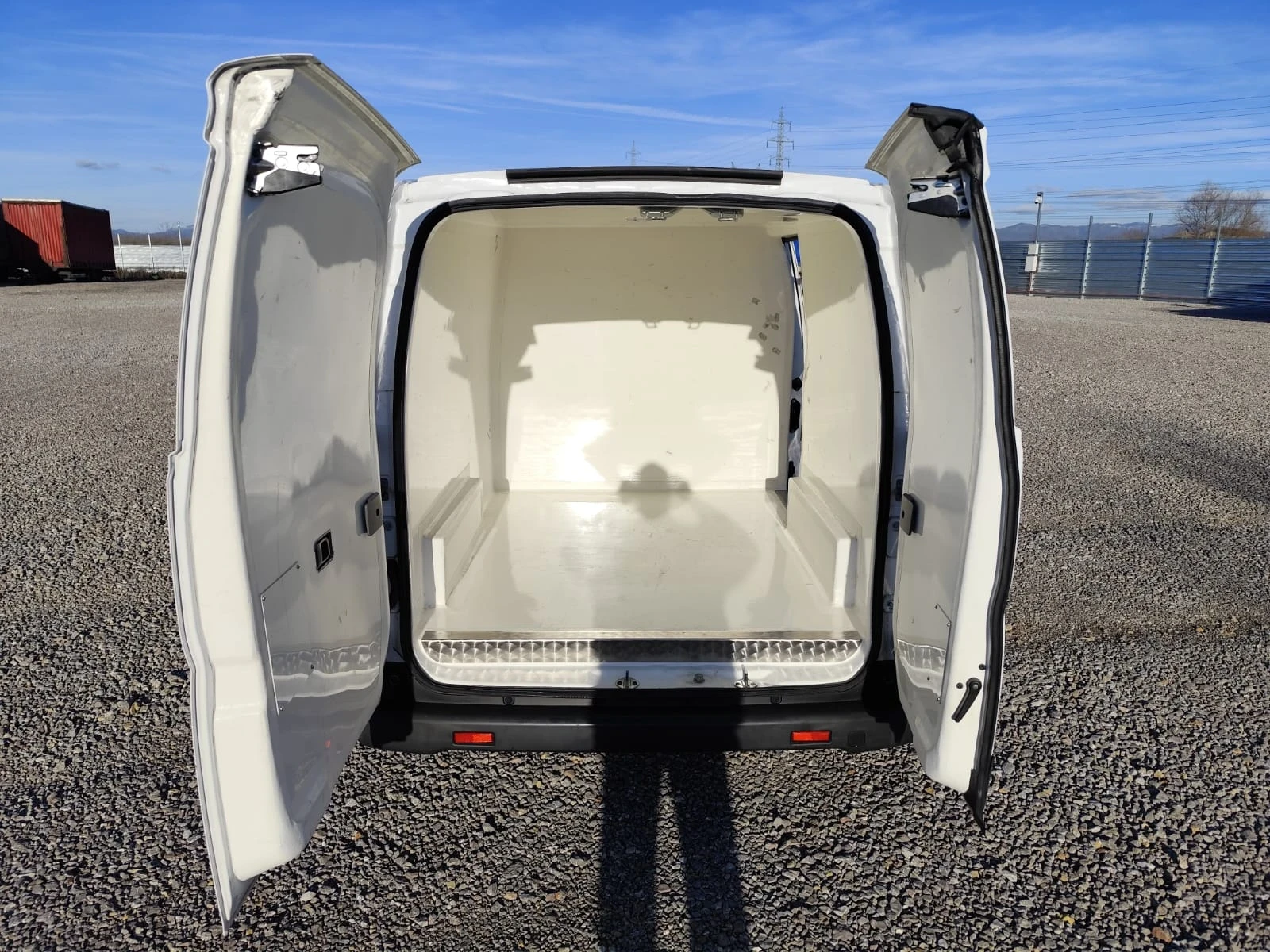 Nissan e-NV200 �������� ������ | Mobile.bg � ����������� 8