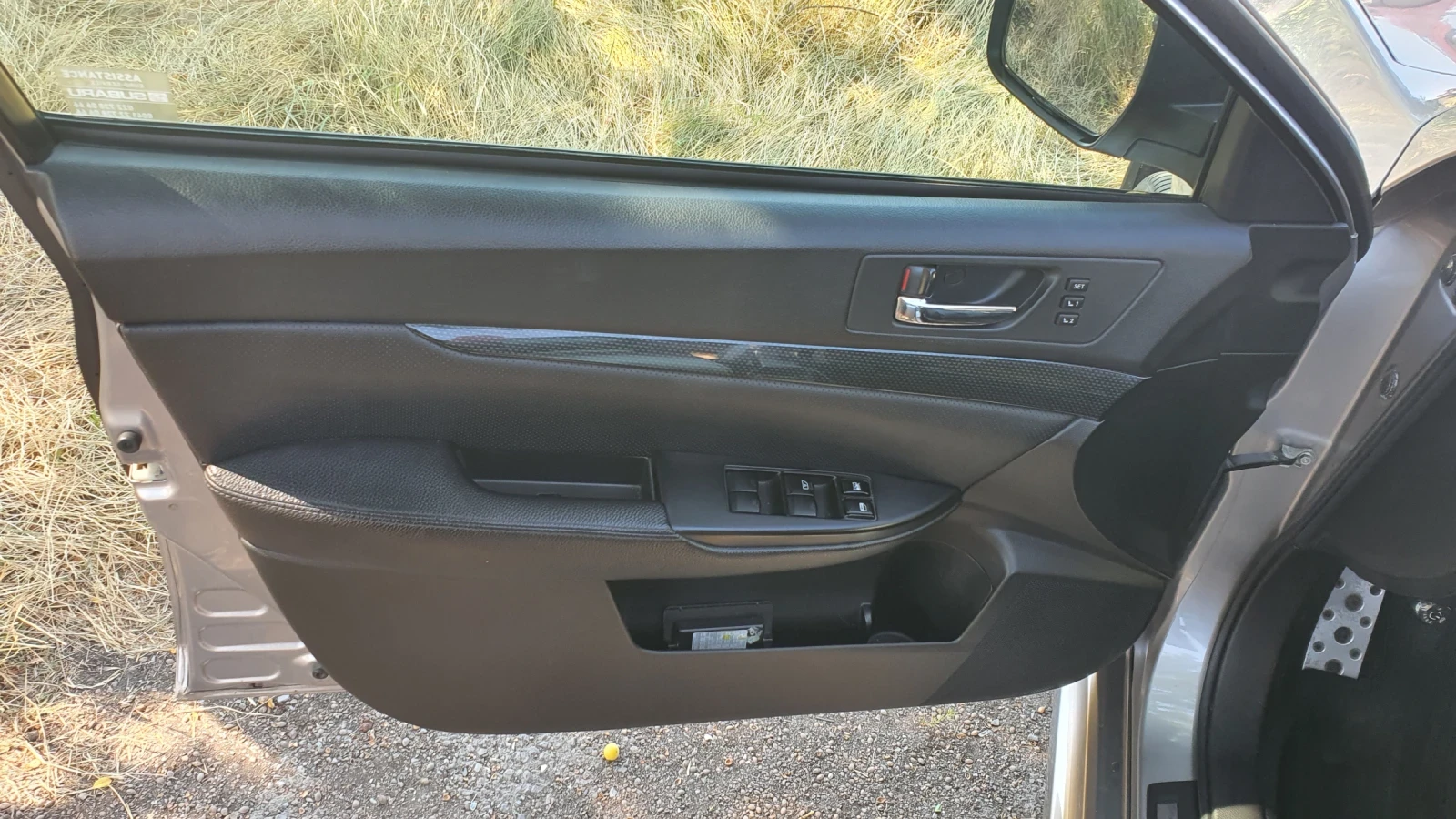 Subaru Legacy 2.5 �����  | Mobile.bg � ����������� 10