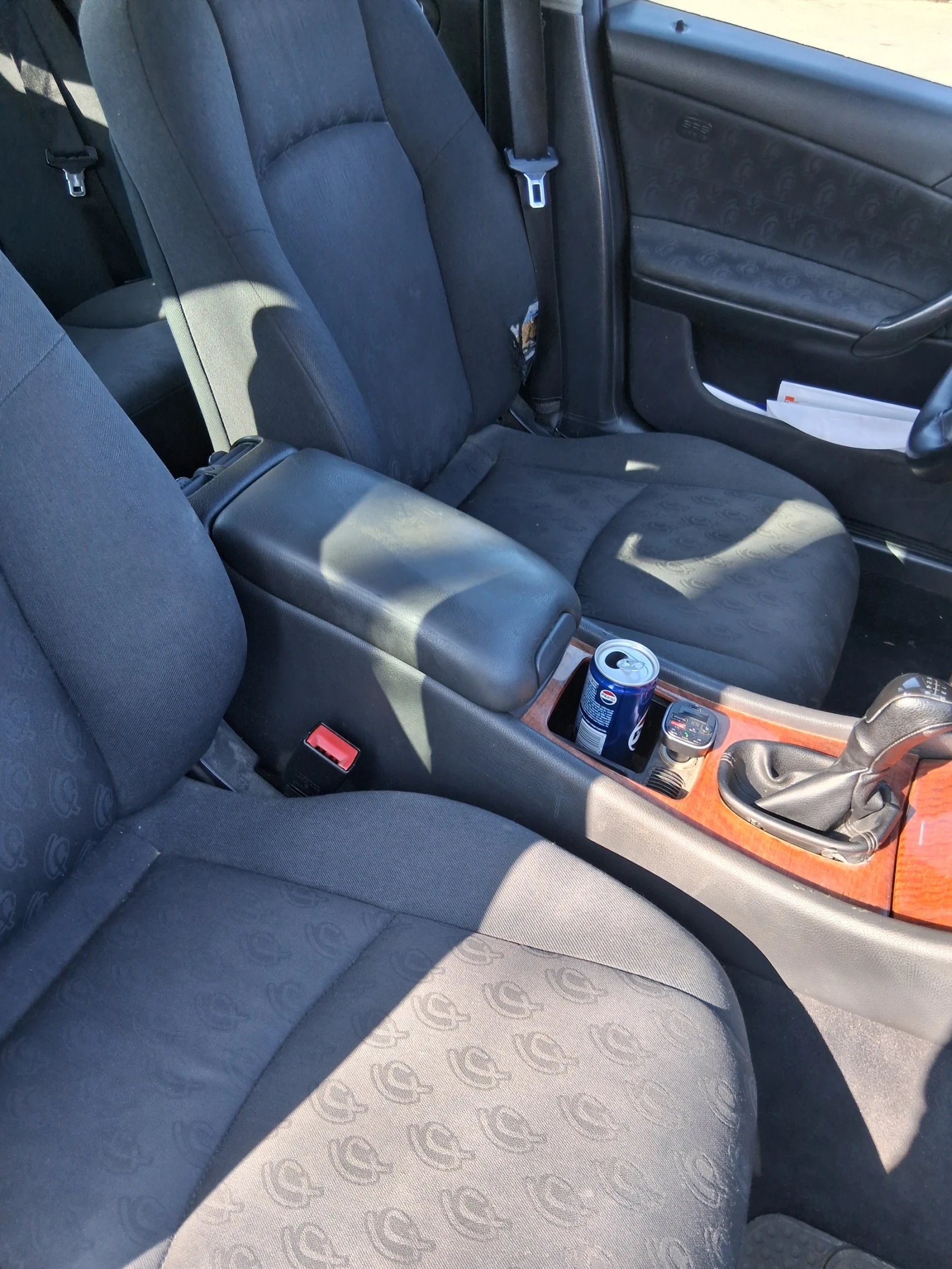 Mercedes-Benz C 180 Kompresor, снимка 8 - Автомобили и джипове - 54127818