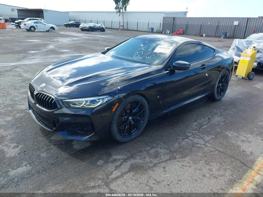 BMW M8 * xDrive* , снимка 2 - Автомобили и джипове - 54214646