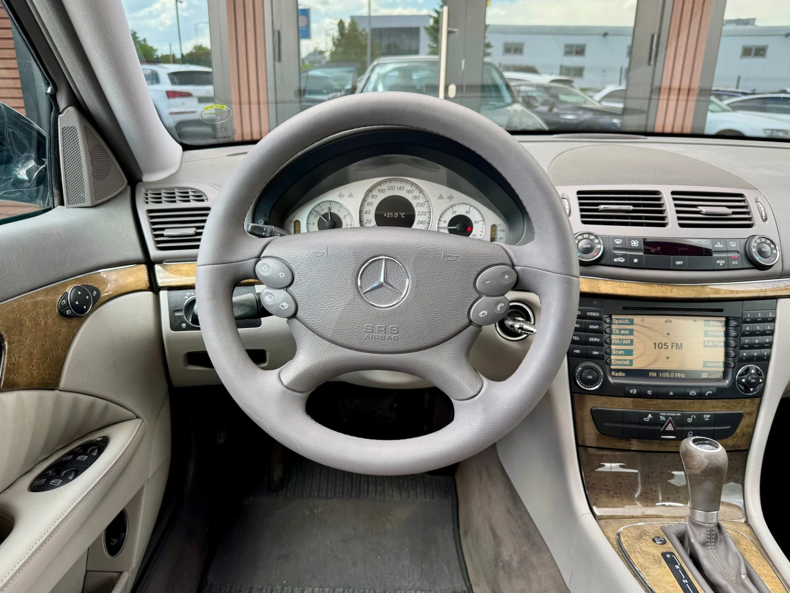Mercedes-Benz E 320 AMG* 4Matic* Avantgarde* EVO, снимка 11 - Автомобили и джипове - 54537183
